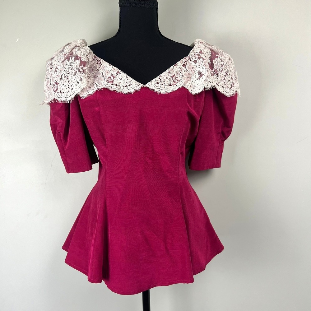 Vtg Lace Peplum Top 80s Victorian Regencycore Statement Retro Maximalist sz 8